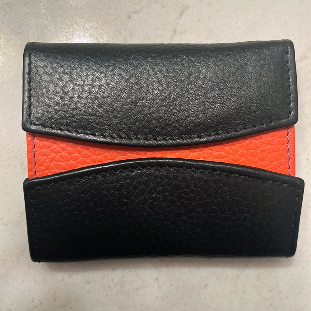 🇮🇹 NWOT Italian leather wallet from Rome
